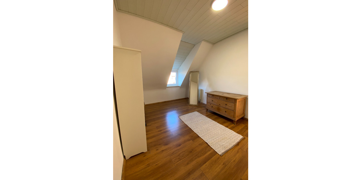 Dachgeschoßwohnung Neu-Ulm Ludwigsfeld - 3 Zimmer, 62 m&sup2;, 285.000&euro; | Angebot:25544326