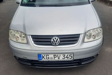 VW Touran 225.000 km 1.950 &euro; Bad Kissingen 97688