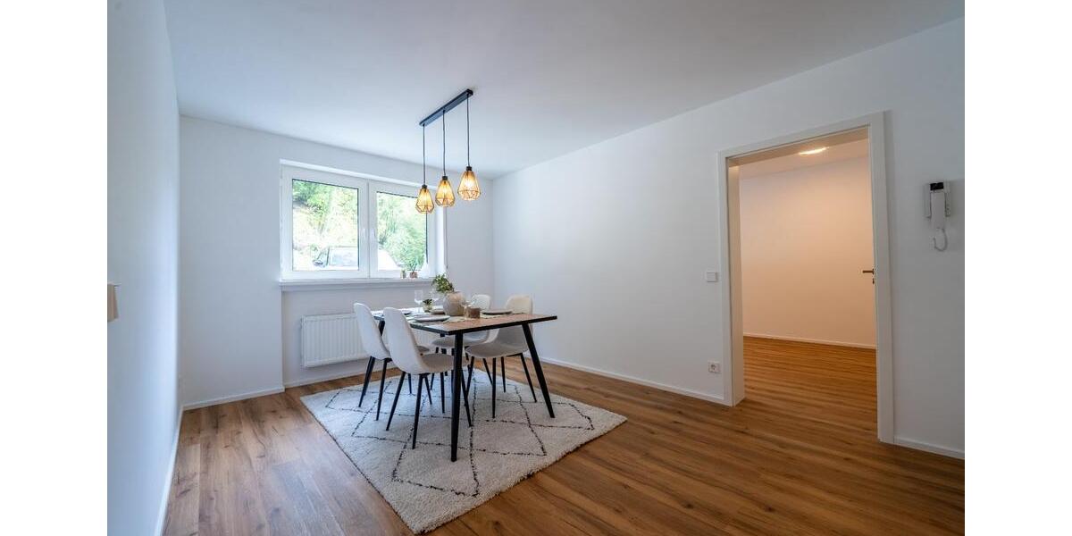 Sanierte 3,5-ZKB-Erdgeschosswohnung mit Balkon und Garten 3 zimmer