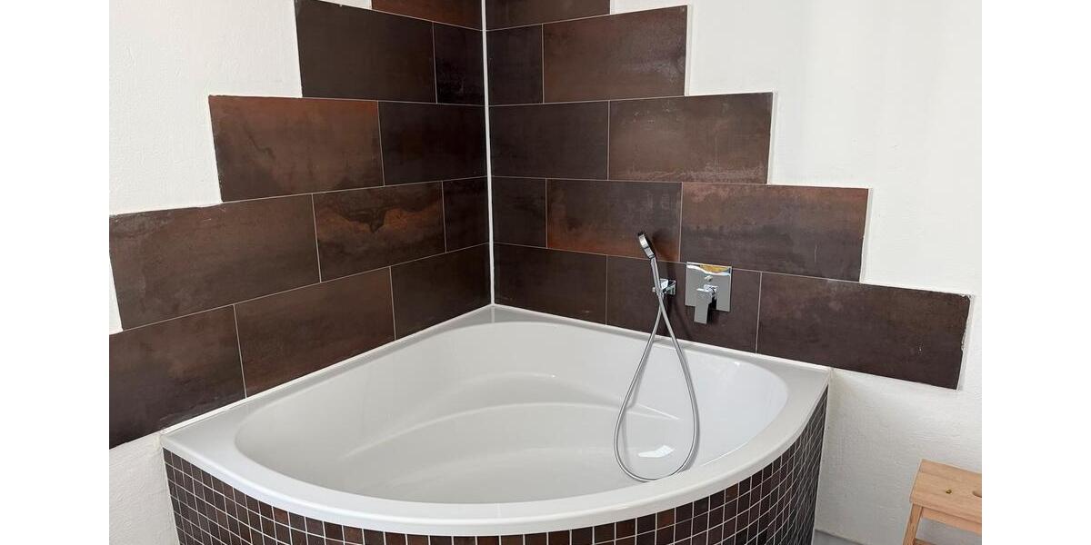 Einfamilienhaus Solms - 7 Zimmer, 210 m&sup2;, 420.000&euro; | Angebot:26317041