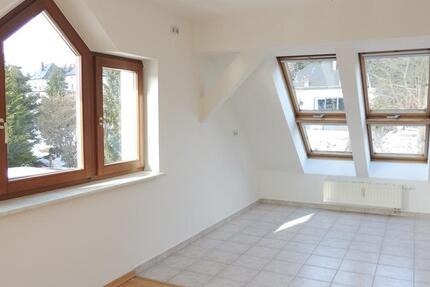 3 Zimmer Dachgeschosswohnung in beliebter Wohnlage in Kirchberg zu vermieten! 3 zimmer