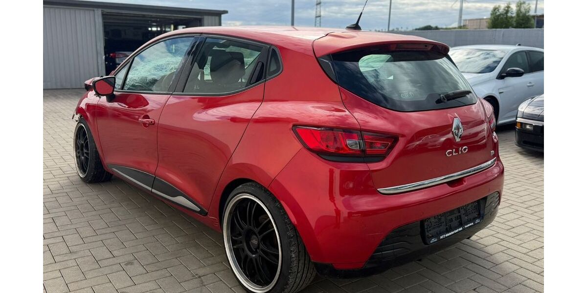 Renault Clio 140.000 km 1.750 &euro; Trierweiler 54311