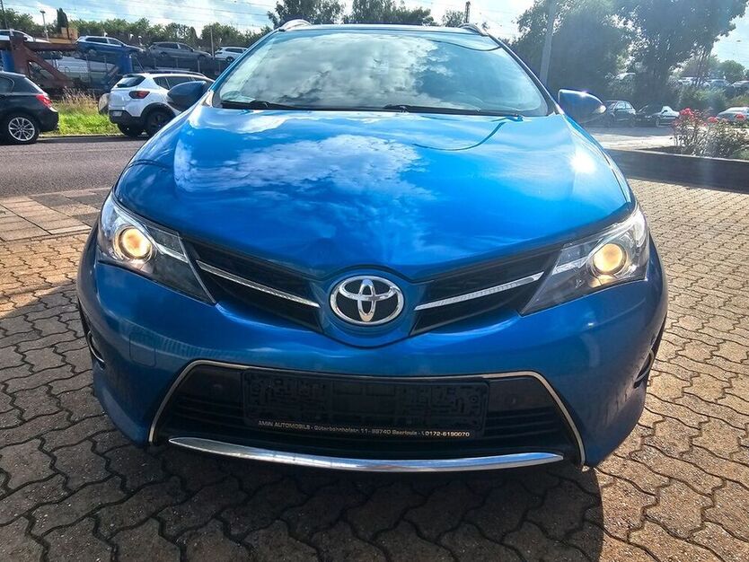 Auris