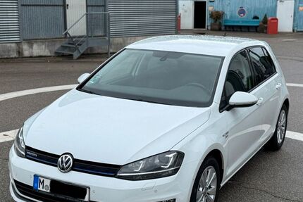 VW Golf 160.825 km 8.200 € Neubiberg 85579