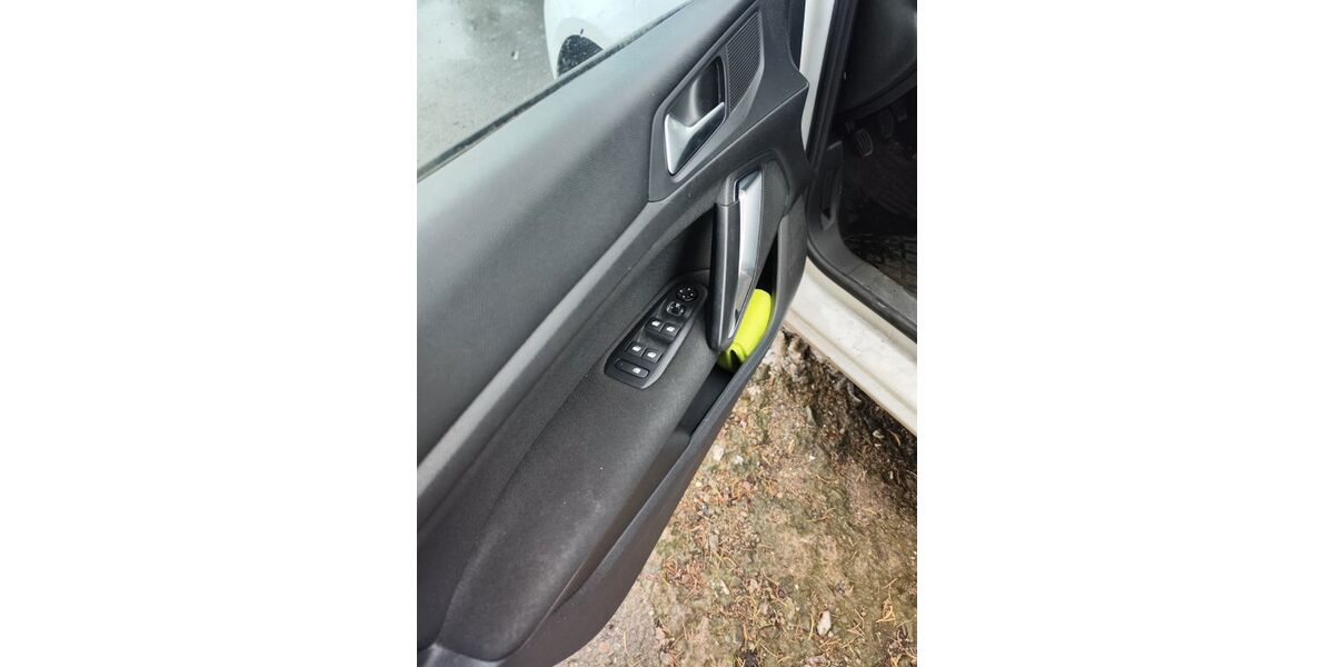 Peugeot 308 187.000 km 4.500 &euro; Allstedt 06542