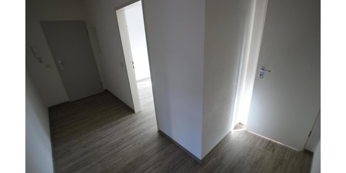 2 Raum DG-Wohnung mit Balkon und Blick ins Grüne. Bad mit Wanne! In Weida! - Dachgeschoßwohnung Weida Liebsdorf | Angebot:26347862