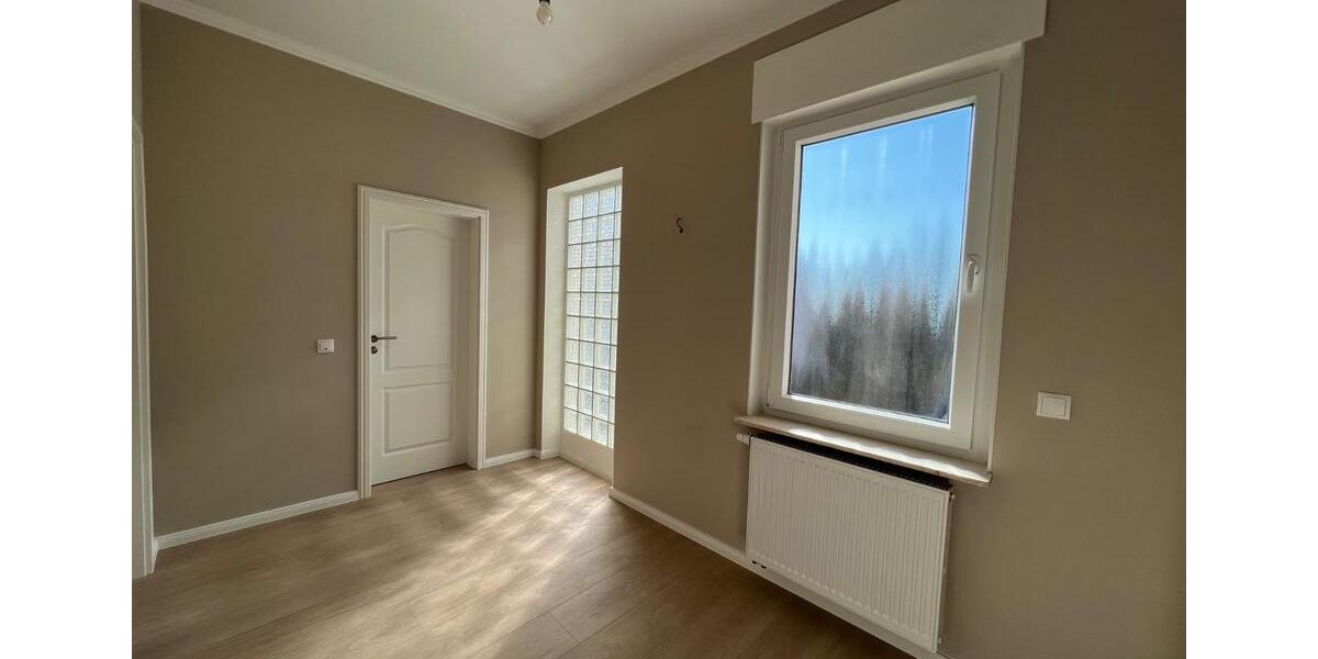 Einfamilienhaus mit Einliegerwohnung Büroräume Provisionsfrei 10 zimmer