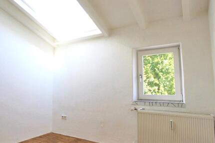 Sonnige 2 Zi-Whg. in ruhiger Lage zimmer