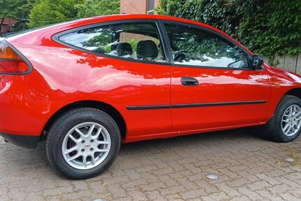 Mazda 323 97.140 km 2.350 &euro; Hamburg 22045