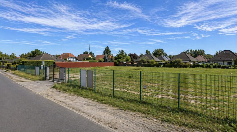 Baugrundstück in Fürstenwalde mit Baugenehmigung - MFH inkl. 19 WE - für ETW-Verkauf oder Vermietung - Grundstück Fürstenwalde/Spree Spree | Angebot:26358364
