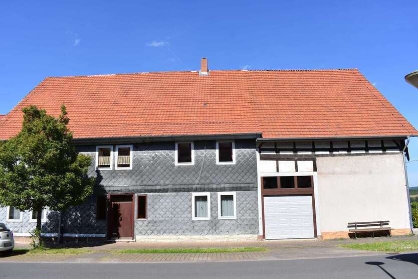 Haus zum Kaufen in Bovenden 549.000 € 295 m²