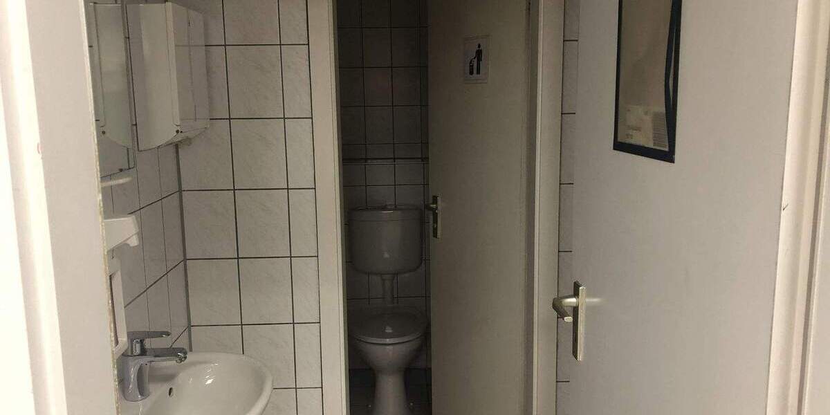 Gewerbeobjekt Dresden Löbtau-Nord - 1 Zimmer, 211 m&sup2;, 2.100&euro; | Angebot:26686247