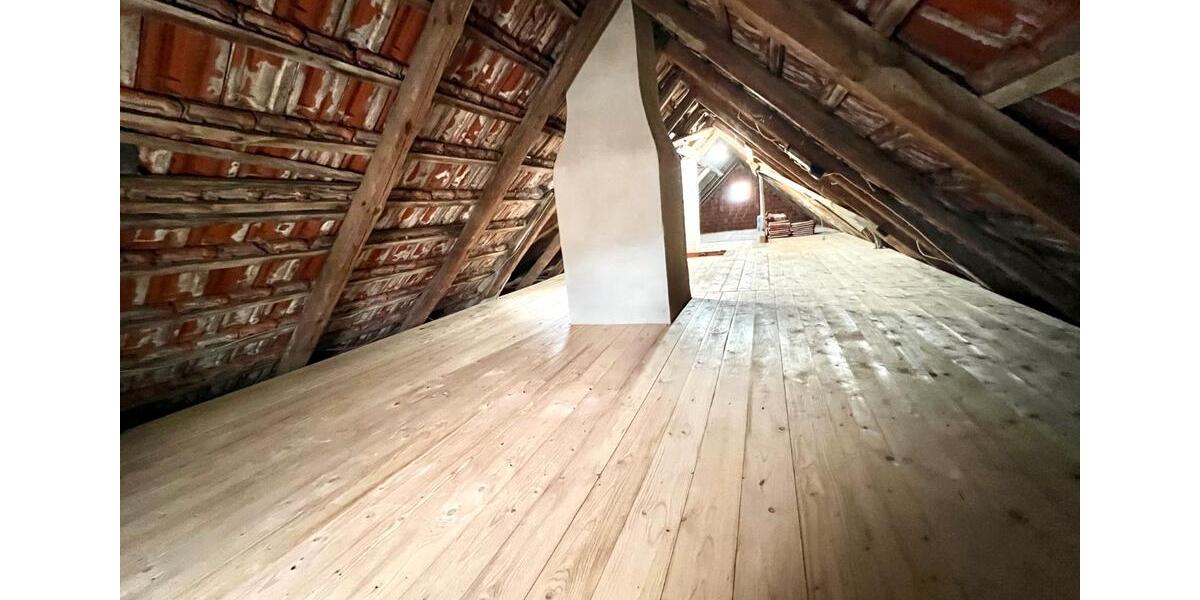 Einfamilienhaus Litzendorf - 7 Zimmer, 144 m&sup2;, 199.900&euro; | Angebot:27217699