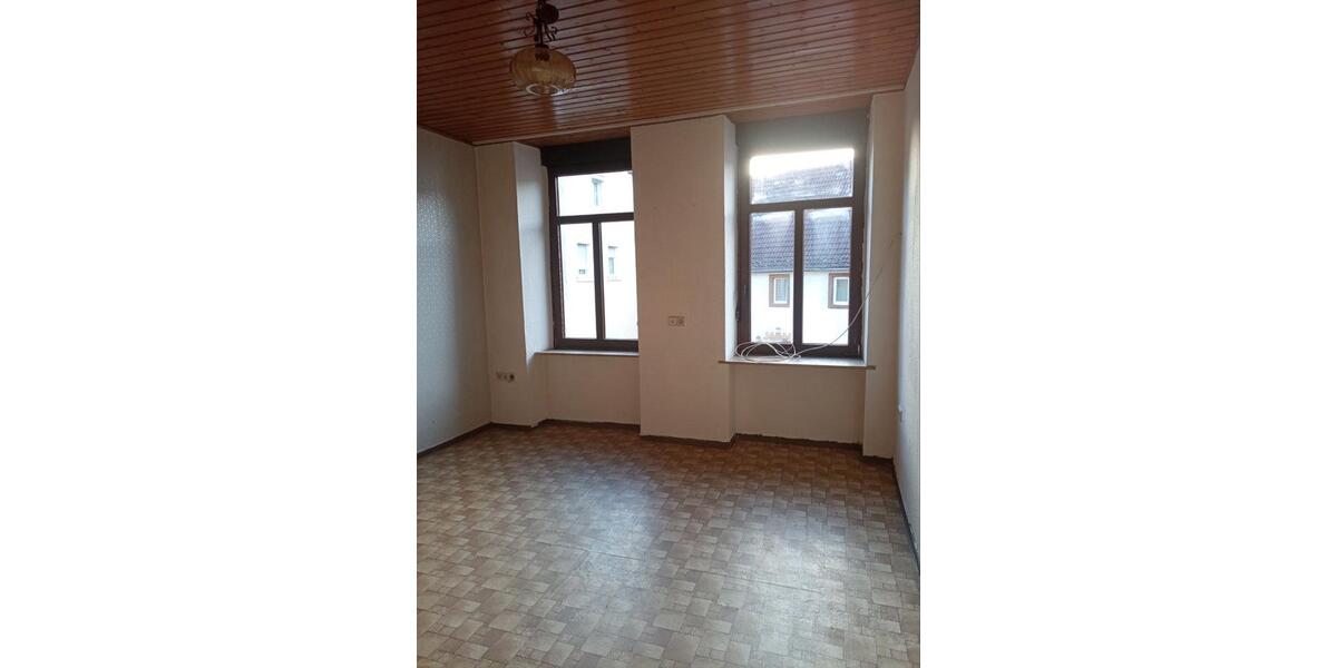 Etagenwohnung Odenbach - 6 Zimmer, 120 m&sup2;, 39.999&euro; | Angebot:27111083