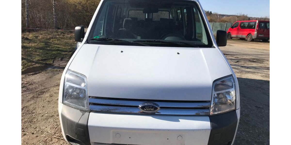 Ford Tourneo Connect 129.631 km 6.900 &euro; Ofterdingen 72131