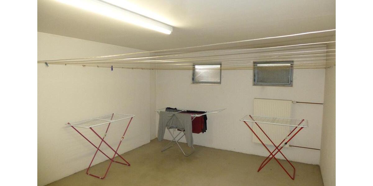 Erdgeschoßwohnung Weidhausen bei Coburg - 3 Zimmer, 85 m&sup2;, 690&euro; | Angebot:26411121