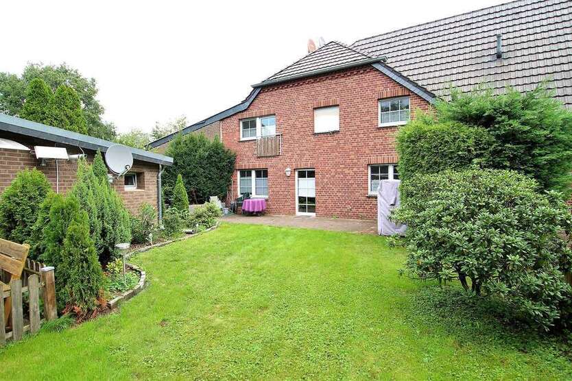 Haus zum Mieten in Kamp-Lintfort 990 € 150 m²