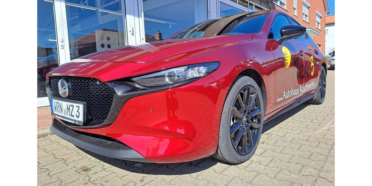 Mazda 3 1.679 km 28.490 &euro; Waren 17192