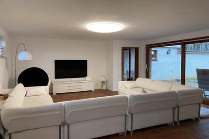 79 qm Erdgeschoss EinliegerWohnung mit Terasse und Gartenanteil