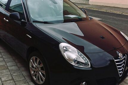 Alfa Romeo Giulietta 98.500 km 7.250 € Hendungen 97640