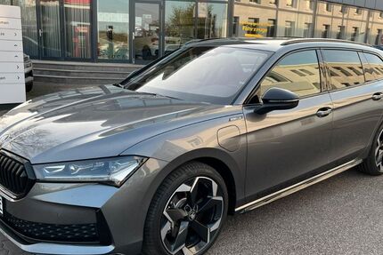 Skoda Superb 4.500 km 49.990 &euro; Zeitz 06712