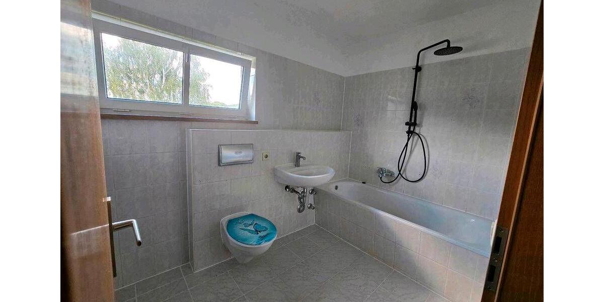 Etagenwohnung Bad Blankenburg - 4 Zimmer, 90 m&sup2;, 92.000&euro; | Angebot:26940657