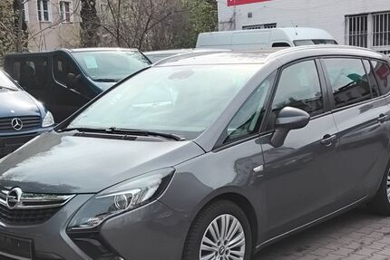 Opel Zafira 148.300 km 9.450 &euro; Berlin 13409