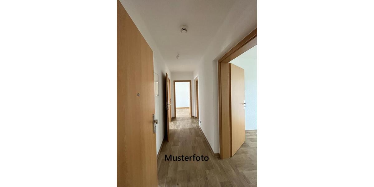 Etagenwohnung Gräfenhainichen - 3 Zimmer, 60 m&sup2;, 425&euro; | Angebot:21607506