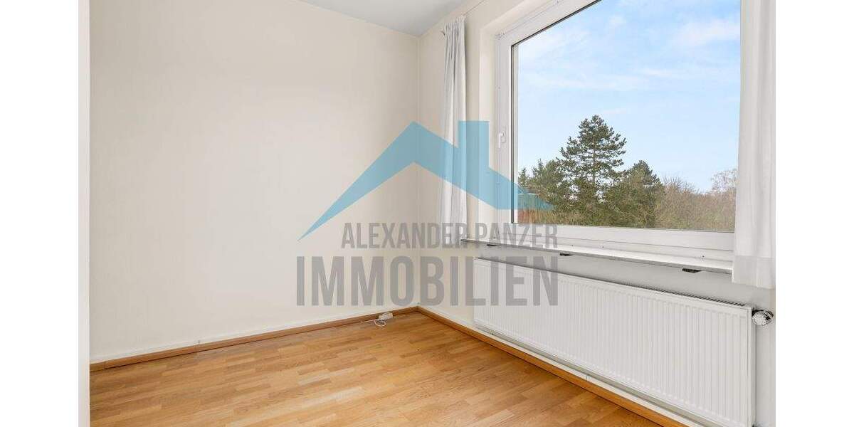 Etagenwohnung Fuldatal / Ihringshausen Ihringshausen - 4 Zimmer, 166 m&sup2;, 1.200&euro; | Angebot:25705733