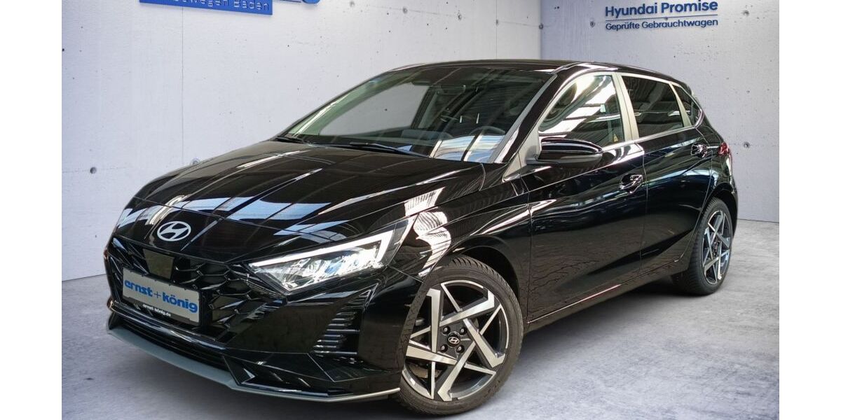 Hyundai i20 15.800 km 18.490 &euro; Freiburg im Breisgau 79108