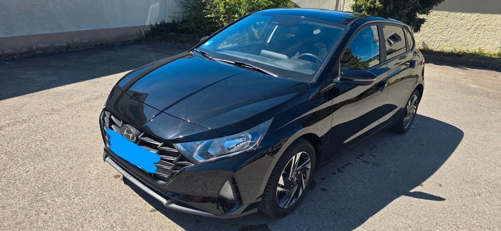 Hyundai i20 10.229 km 15.000 &euro; Weißenburg 91781
