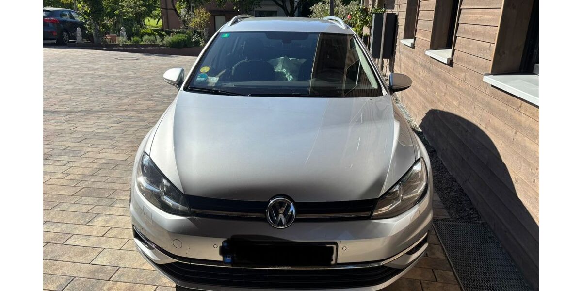 VW Golf 129.500 km 10.300 &euro; Offenburg 77652