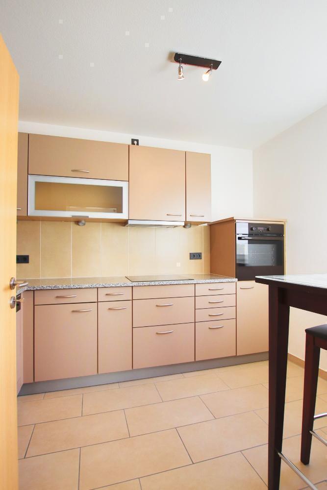 möblierte 2 ZKBB* 5.OG* Aufzug* el. Rolläden* EBK* TG* Westbalkon* Frankfurt-Am Rebstockpark