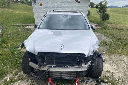 Mercedes-Benz E 250 181.500 km 2.590 € Lindenberg 67473