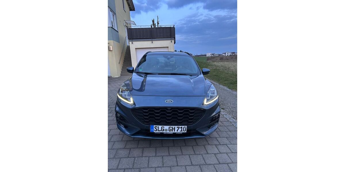 Ford Kuga 52.000 km 21.900 &euro; Ostrach 88356
