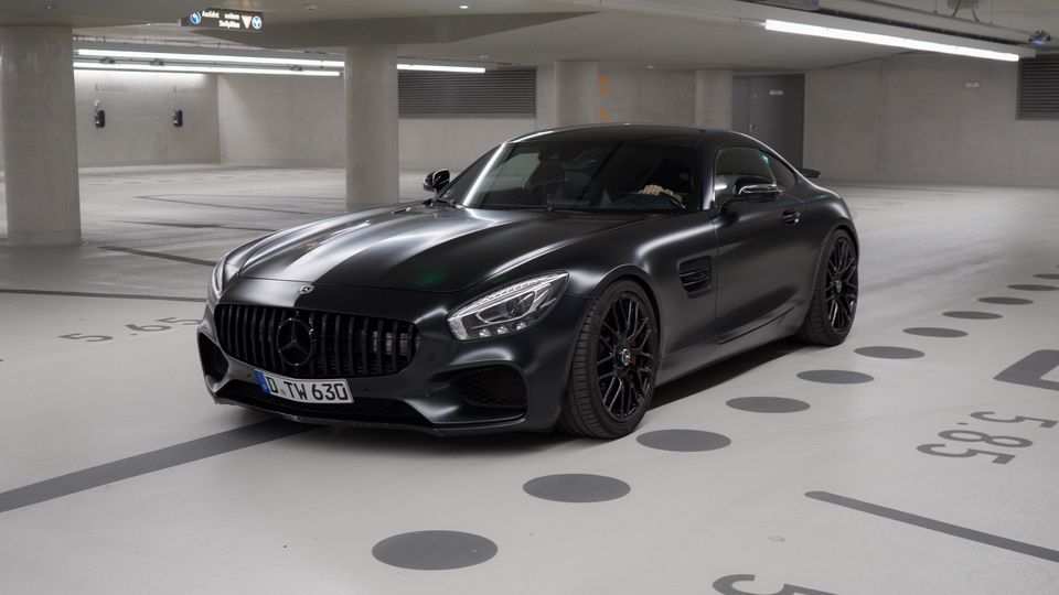 Mercedes-Benz AMG GT S 112.000 km 71.900 € Düsseldorf 40547