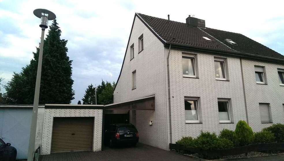 Haus zum Kaufen in Mönchengladbach 370.000 € 144 m²