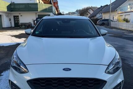 Ford Focus 62.800 km 14.000 &euro; Homberg/Efze 34576