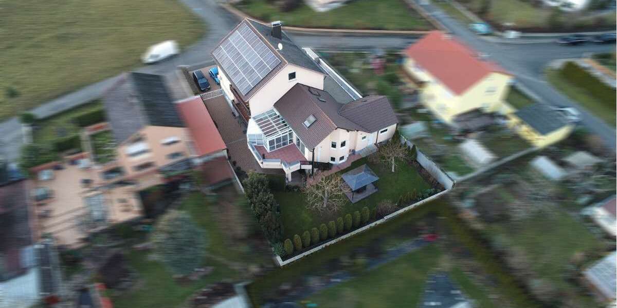 Haus zum Kaufen in Poppenhausen 989.000 € 416 m² 12.5 zimmer