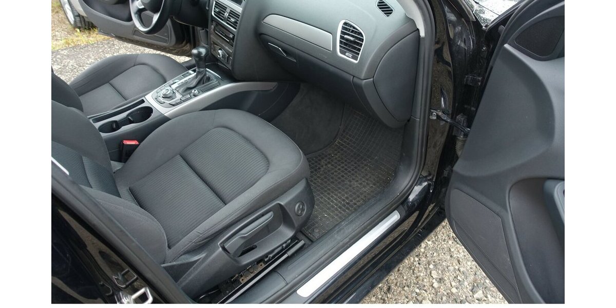 Audi A4 Attraction Autom. Navi PDC Bi-Xenon Sitzheizung 211.800 km 8.950 &euro; Neumarkt/OPf 92318