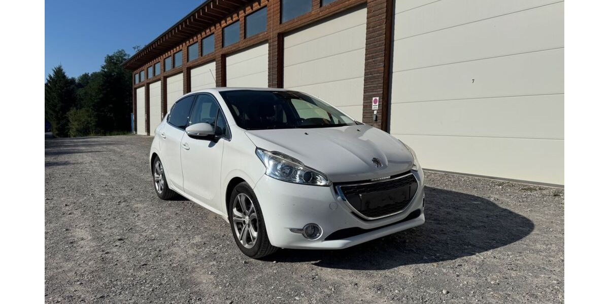 Peugeot 208 121.333 km 3.600 &euro; Ravensburg 88212