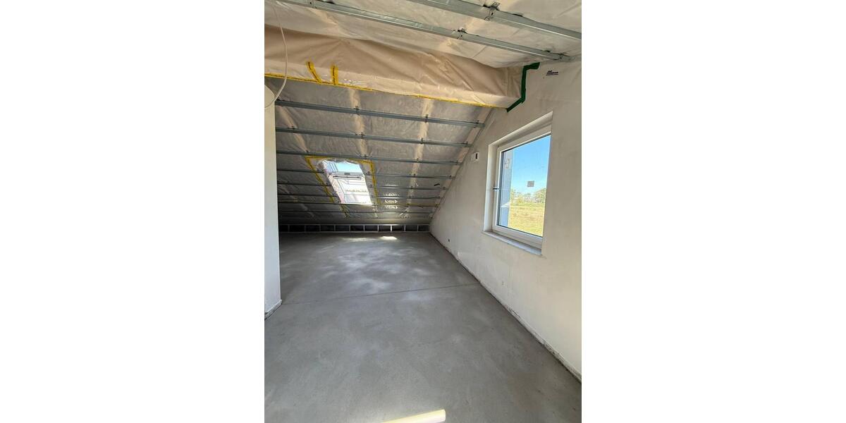 Doppelhaushälfte Ludwigsfelde - 5 Zimmer, 144 m&sup2;, 2.479&euro; | Angebot:24663188