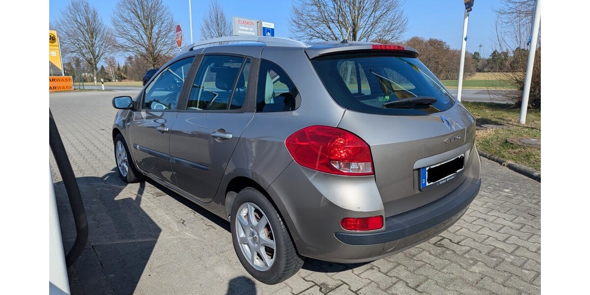 Renault Clio III 60.000 km 3.900 € Dresden 01067