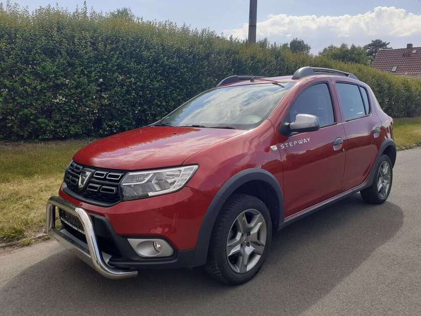 Dacia Sandero 53.585 km 8.300 € Burg 39288