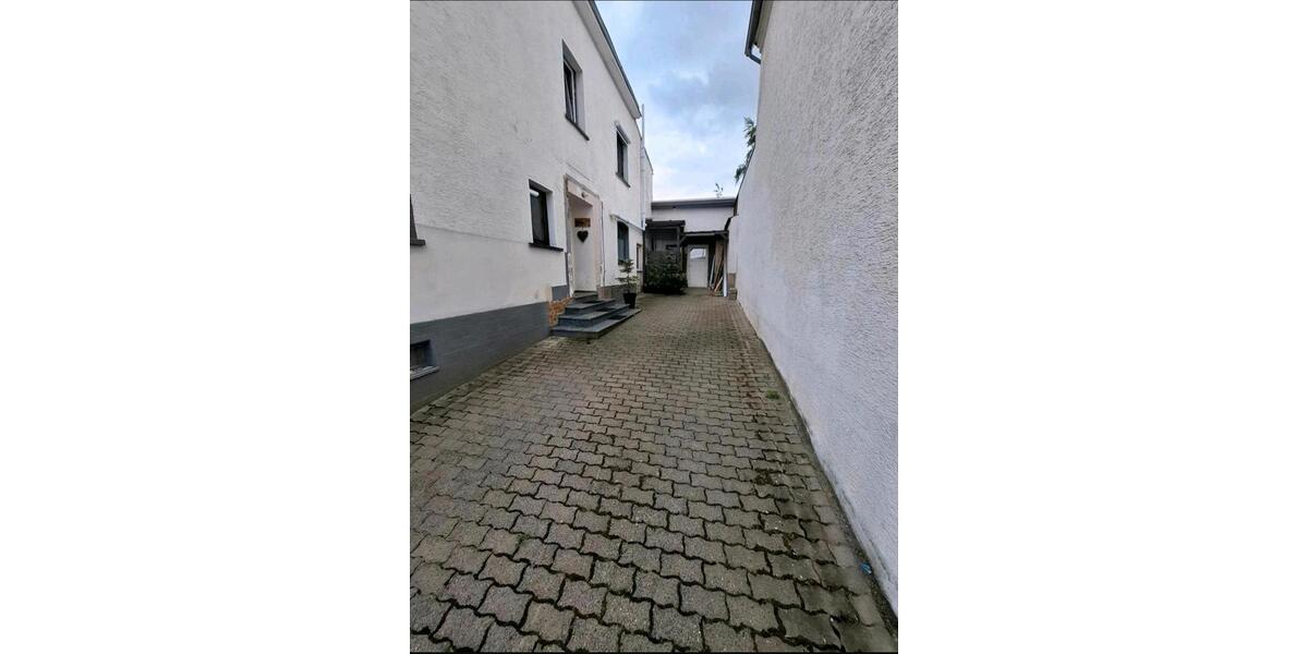 Einfamilienhaus Ochtendung - 6 Zimmer, 133 m&sup2;, 200.000&euro; | Angebot:24611703