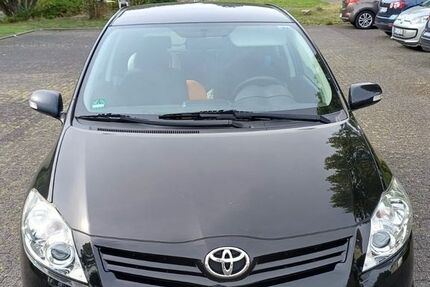 Toyota Auris 56.000 km 8.500 &euro; Iserlohn 58636