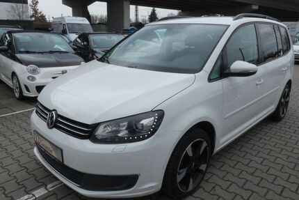 VW Touran 236.000 km 3.999 &euro; München 81825