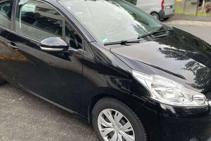 Peugeot 208 57.973 km 5.200 € Paderborn 33104