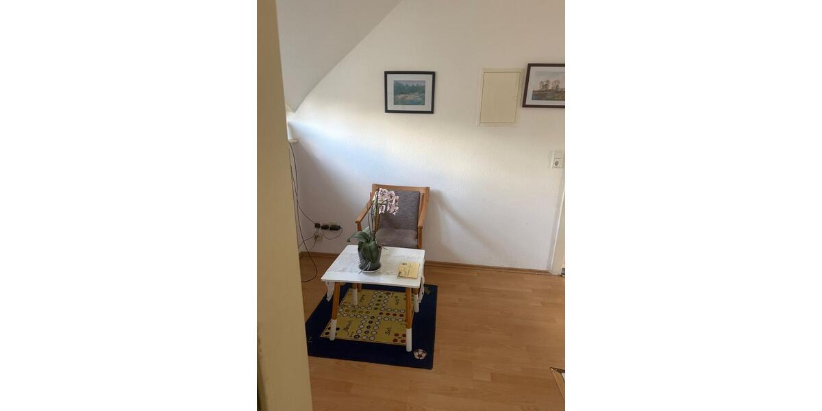 Dachgeschoßwohnung Friedeburg - 3 Zimmer, 80 m&sup2;, 600&euro; | Angebot:26347980