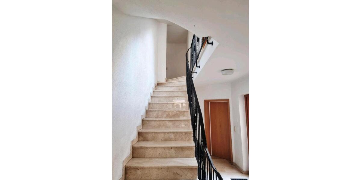 Etagenwohnung Erlenbach am Main - 3 Zimmer, 74 m&sup2;, 850&euro; | Angebot:25403430